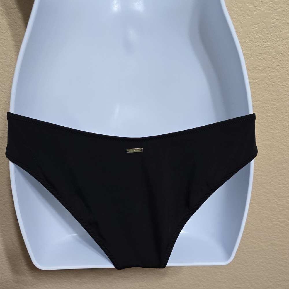 Victoria's Secret Black V-Accent Bikini - Picture 6 of 11